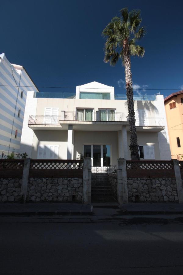 Porta Del Vento Bed & Breakfast Giardini Naxos Exterior photo
