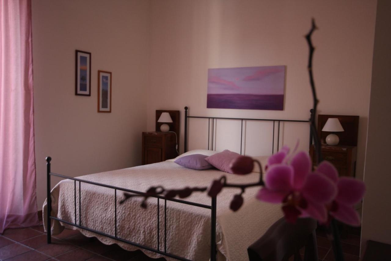 Porta Del Vento Bed & Breakfast Giardini Naxos Exterior photo