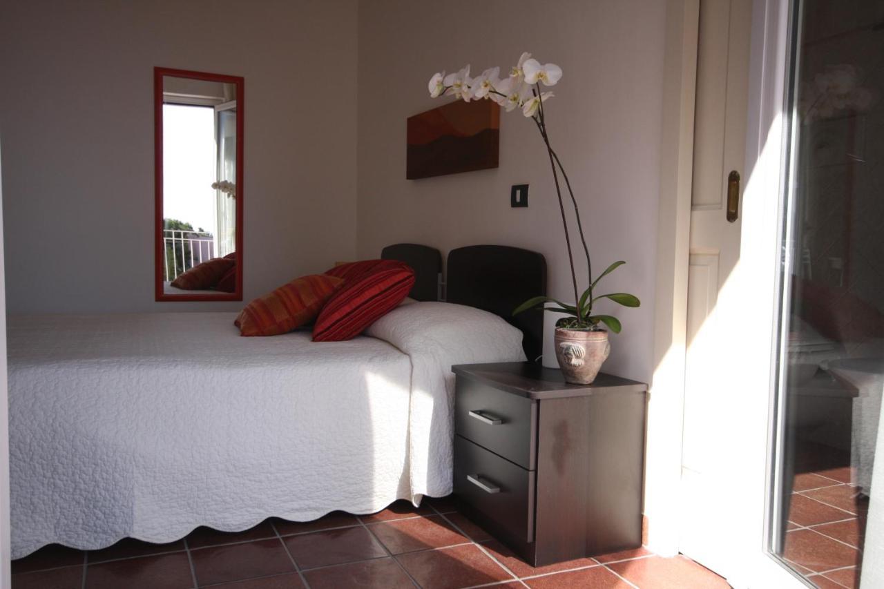 Porta Del Vento Bed & Breakfast Giardini Naxos Exterior photo