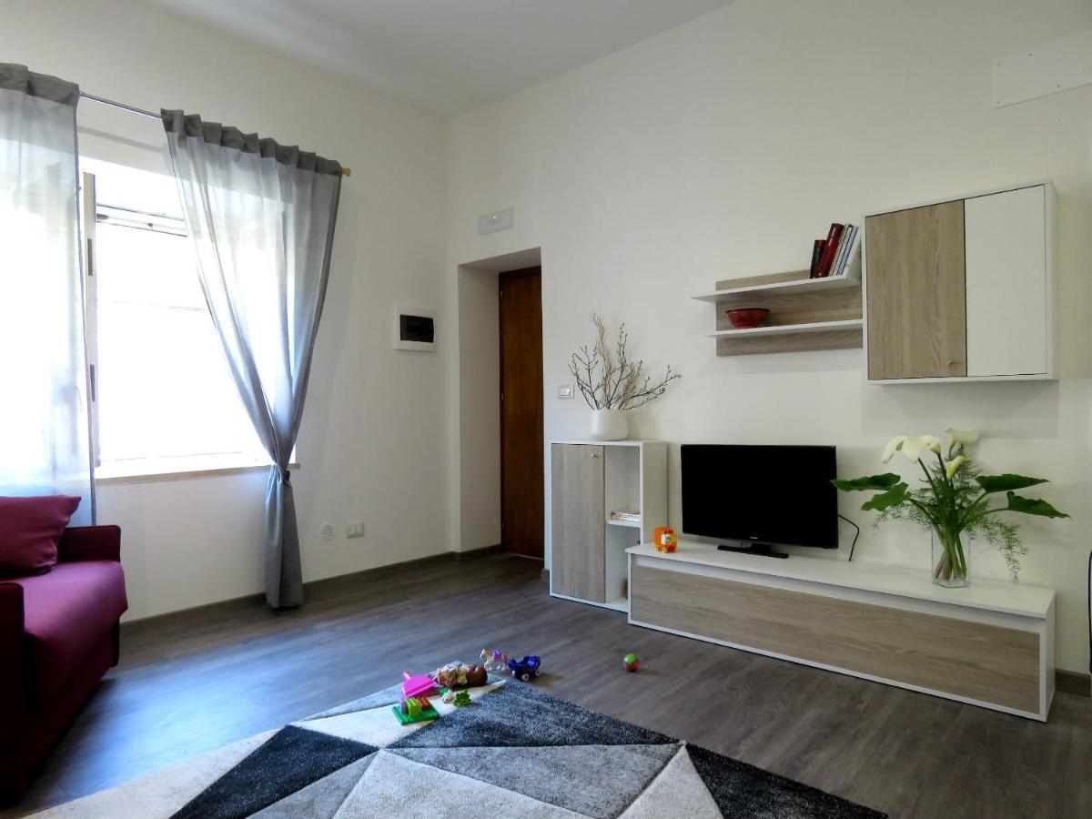 Porta Del Vento Bed & Breakfast Giardini Naxos Exterior photo