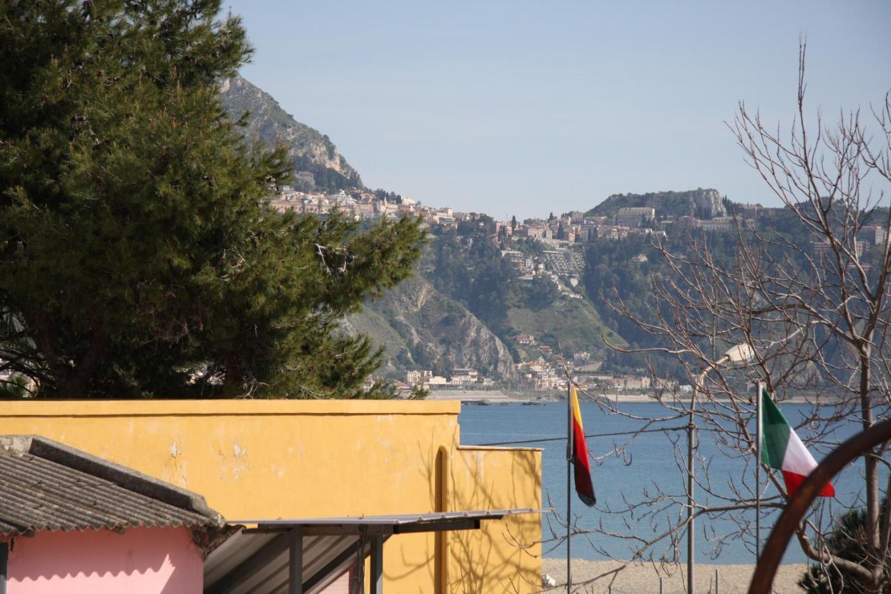 Porta Del Vento Bed & Breakfast Giardini Naxos Exterior photo